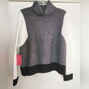 Vince Camuto Oversized Turtleneck Colorblock Gray Black Cream Size Med NWT $23
